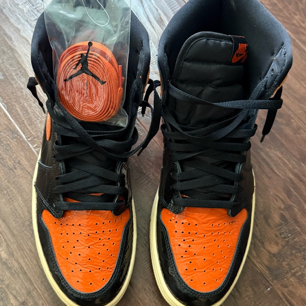 Jordan 1 OG high top shattered backboard 3.0. Men's size 13.
